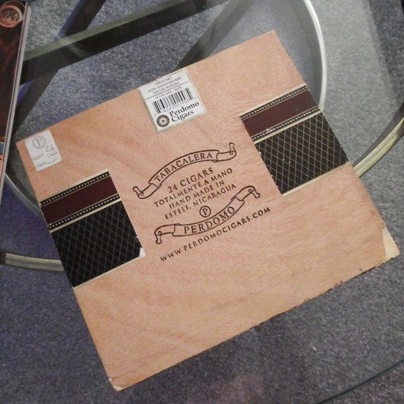 20th Anniversary Perdomo Wooden CigarBox - Picture 2 of 7